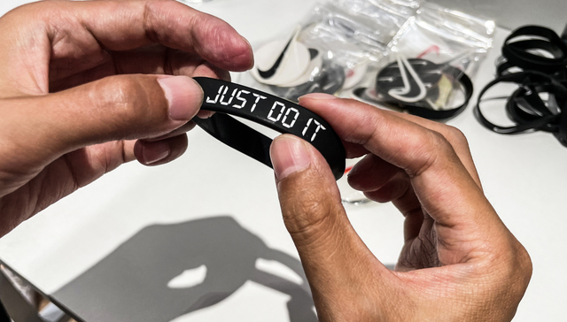 耐克;转型重组;全球裁员1400人