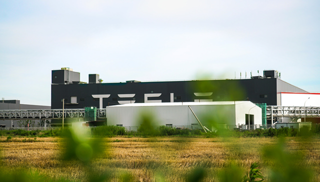 Tesla to expand Shanghai factory, begin battery production