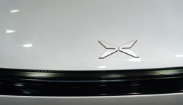 一年亏超百亿，小鹏如何止“血”？