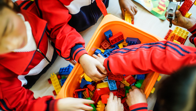 连续六季度盈利，洪恩股价却持续低迷