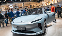 連續(xù)兩月銷量不及7000輛，蔚來全系車型降價(jià)3萬元