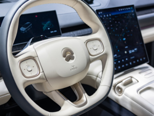 李斌兑现军令状：蔚来预告将实现创立11年以来首次季度盈利