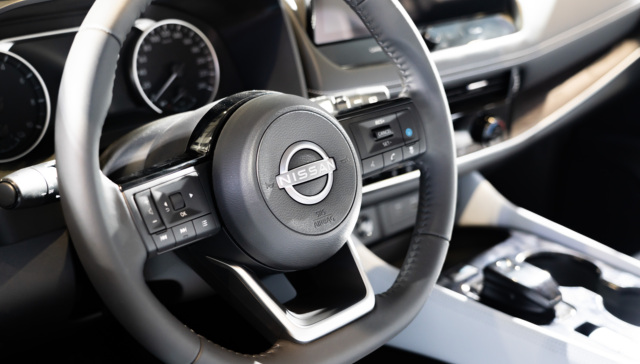 日产汽车全球9000人大裁员，七成以上为工厂员工