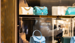 宝格丽犯下低级错误：在官网错标台湾地区名称