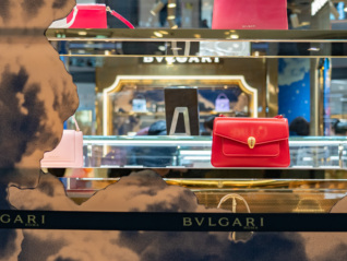 奢侈品三巨头在中国有起色，但不多