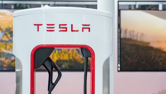 Telsa readies for supercomputer powered robots