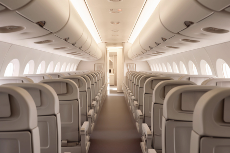 高油价掀起航班取消潮，“五一”去东南亚的旅客被迫改期