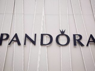 潘多拉被传重组中国业务，谁会接盘？