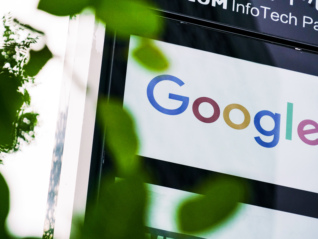 蛇吞象！180亿身价的AI公司Perplexity有意345亿收购谷歌Chrome