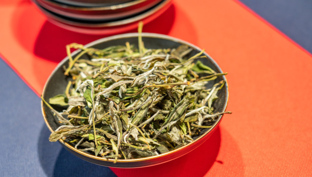 库存积压，普洱茶第一股澜沧古茶净利下降了近八成