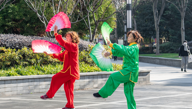 “养老钱”投资再扩容！专属商业养老险转入常态化运营，约30家险企拿到入场券