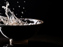 调研早知道 |需求减弱、估值下滑，白酒企业开启自救