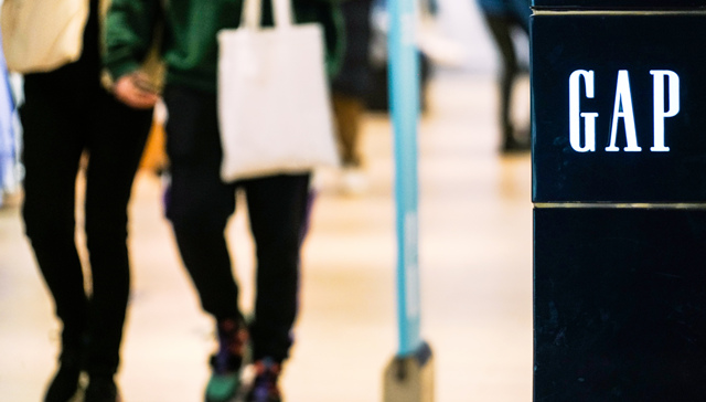 被宝尊电商大改造的GAP终于有了回春迹象