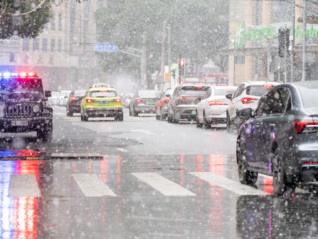 全国人大代表王润梅：加大市政设施养护投入，放宽专业人才招聘标准 