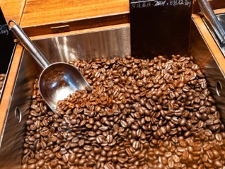 咖啡豆期货价格飙到27年来最高，9.9元价格战将更难打