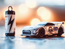 金股挖掘| 十年营收增长超15倍，这家汽车饰件公司的秘密在这里