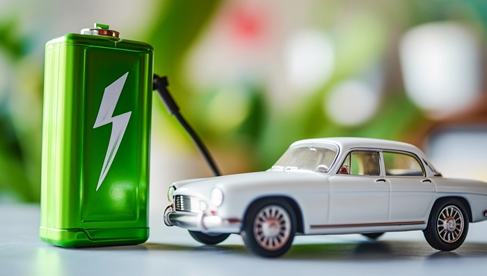 英国放宽电动汽车转型规定，迈凯伦、阿斯顿·马丁等受益