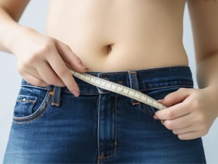 三生蔓迪瞄准中年男人的三大焦虑：头秃、啤酒肚、血糖高