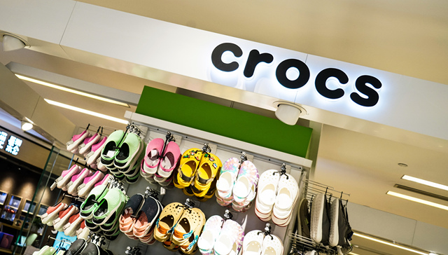 洞洞鞋全年业绩创新高，最该感谢的是冬天