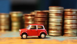 智驾从“吹牛”到保守，暗流涌动下竞争更白热化？