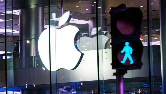 库克首次现身抖音直播间，iPhone Air中国大陆开启预购