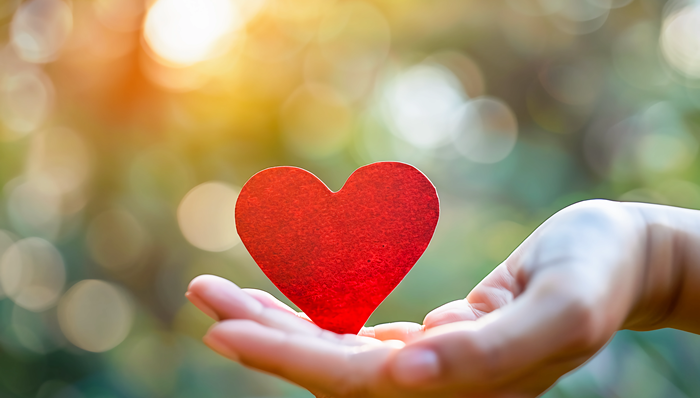 未成年女孩涉嫌贩卖毒品，检察机关破解“共同事实抚养家庭”监护难题