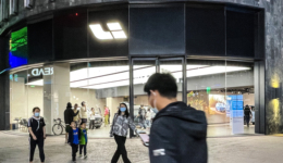 李想微博噤声的20天