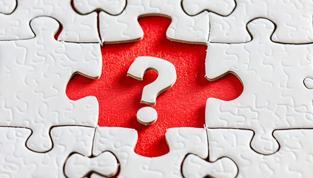 一人连续十年每年为妻投保7000元，发生疾病却无法理赔？| 局外人