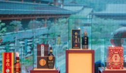 从“酱香名酒”到“庄园酱酒”，郎酒差异化发展搏生机？