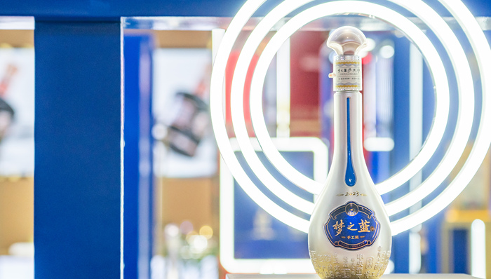 洋河股份股价一路下挫，它为何不再被看好？