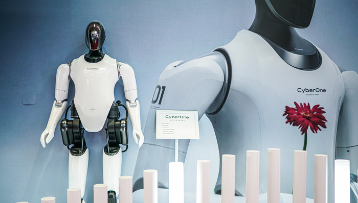 科技部：正在推动人形机器人在汽车制造、物流搬运、电力巡检等场景加速落地应用