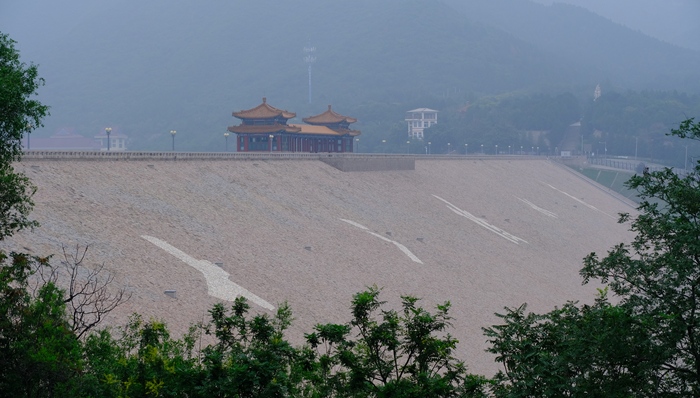 【观察】中央经济工作会议明确补齐北方防洪排涝短板，专家：理念要从“抗御”转向“韧性适应”