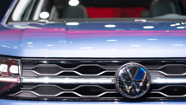 裁员关厂的大众是跨国汽车公司面临困局的缩影