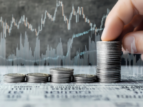 “坑了”馬云、頻頻“撤退”，沈國軍財(cái)富一年縮水225億