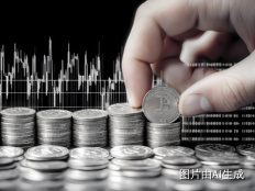 中际旭创居首，公募前十大重仓股出炉：坚守科技主线、拥抱红利资产