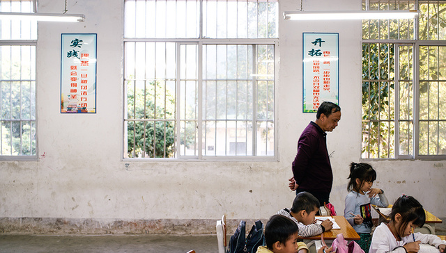 直通部委 | 外交部：对在涉港问题上表现恶劣的美方人员采取签证限制 七部门发文保障教师待遇