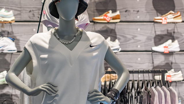 耐克新财季业绩继续跌