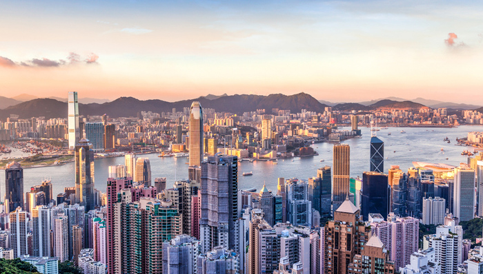 经济增长平平 香港房价如何在20年上涨4倍