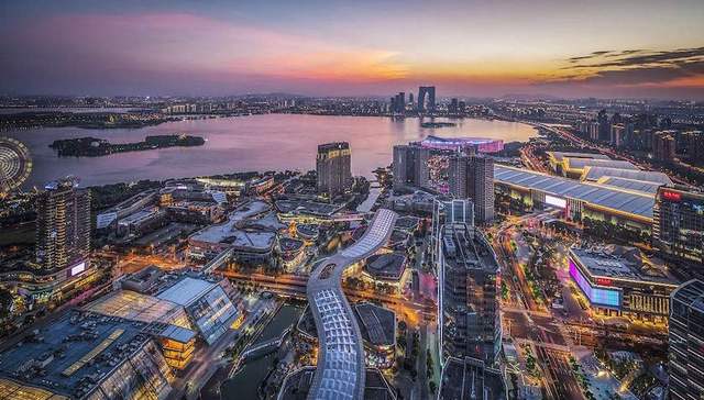 吴天海的隐秘财技 九龙仓置业近2600亿港元资产大挪移