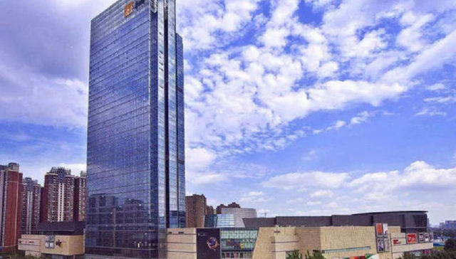 东进的成都 有了“财貌双全”的代言人