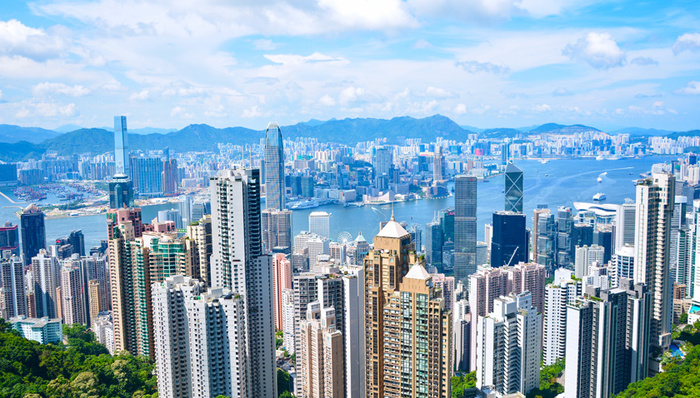 深职院房地产研究所所长邓志旺：买临深房 至少要看五年