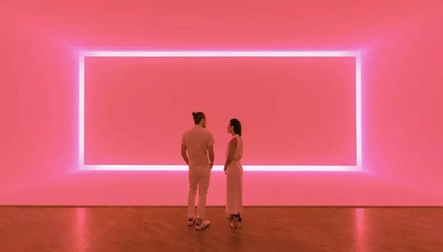 商业丨Prada领衔，场景装置艺术灵感爆发合集