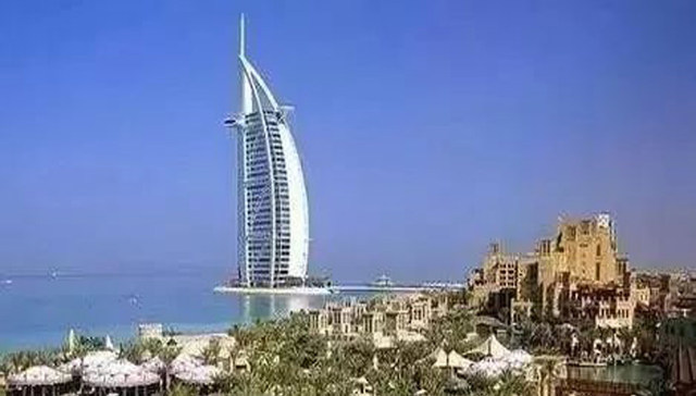 分析丨交易总额飙升至580亿迪拉姆，迪拜房地产势头正劲