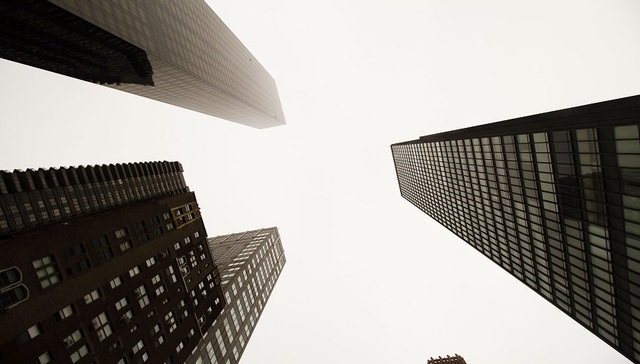 地产的短中期角色