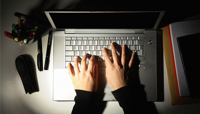 有房企要求员工每周上7天班  房地产变成了劳动密集型行业？