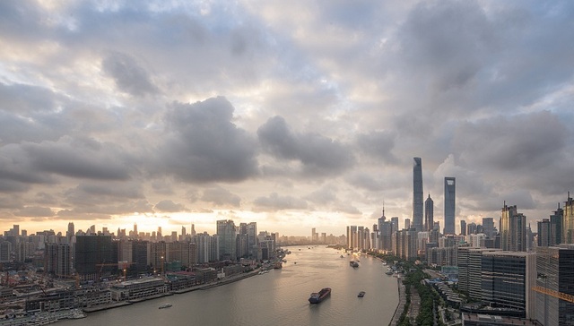 阿里、腾讯来了，富士康也来了…南京各区产业大pk