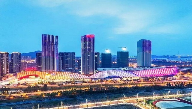 今天，仙林火了！万达茂盛世开业，一城繁心将至