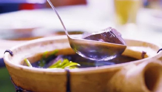 寻味顺德丨吃了这么多年的猪杂粥，你真的懂它吗？