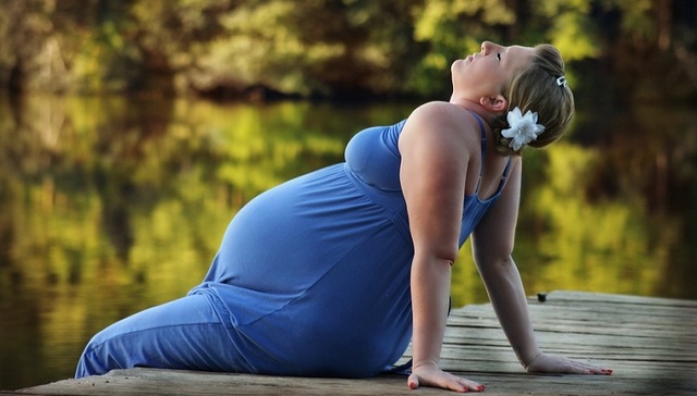 女人产后还能完全恢复平滑紧致的小腹吗？