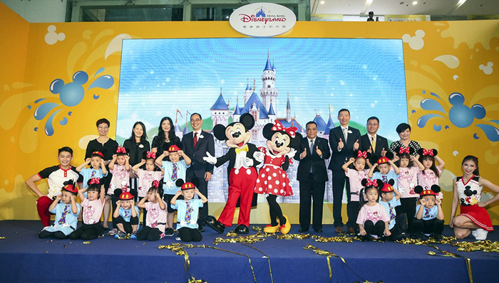 “一桥一高铁”带来新利好 香港迪士尼推大礼包吸引大湾区游客